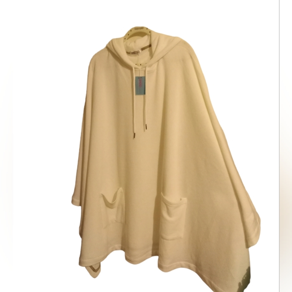 OHOO Brand Cream Colored Oversized Comfortable Pullover Hoodie. Sz XL Ladies.NWT
